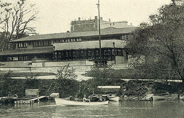 Frank Lloyd Wright Lake Geneva Hotel Exterior Frank Lloyd Wright Lake Geneva Hotel Exterior