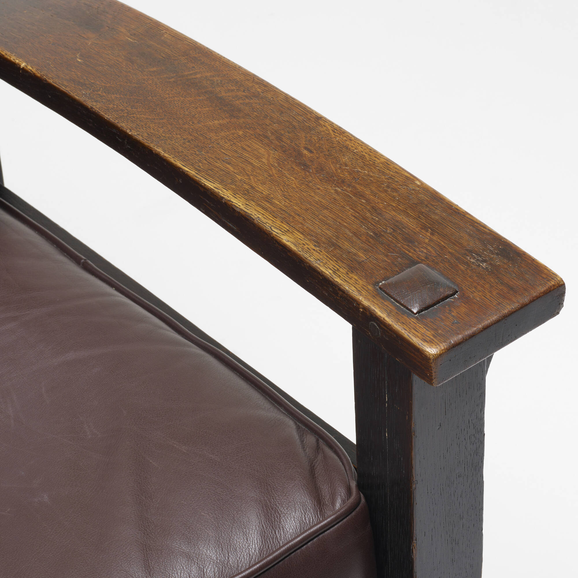 110 GUSTAV STICKLEY Early bow arm Morris chair model 336 Art Design 13 December 2022 Auctions Toomey Co. Auctioneers