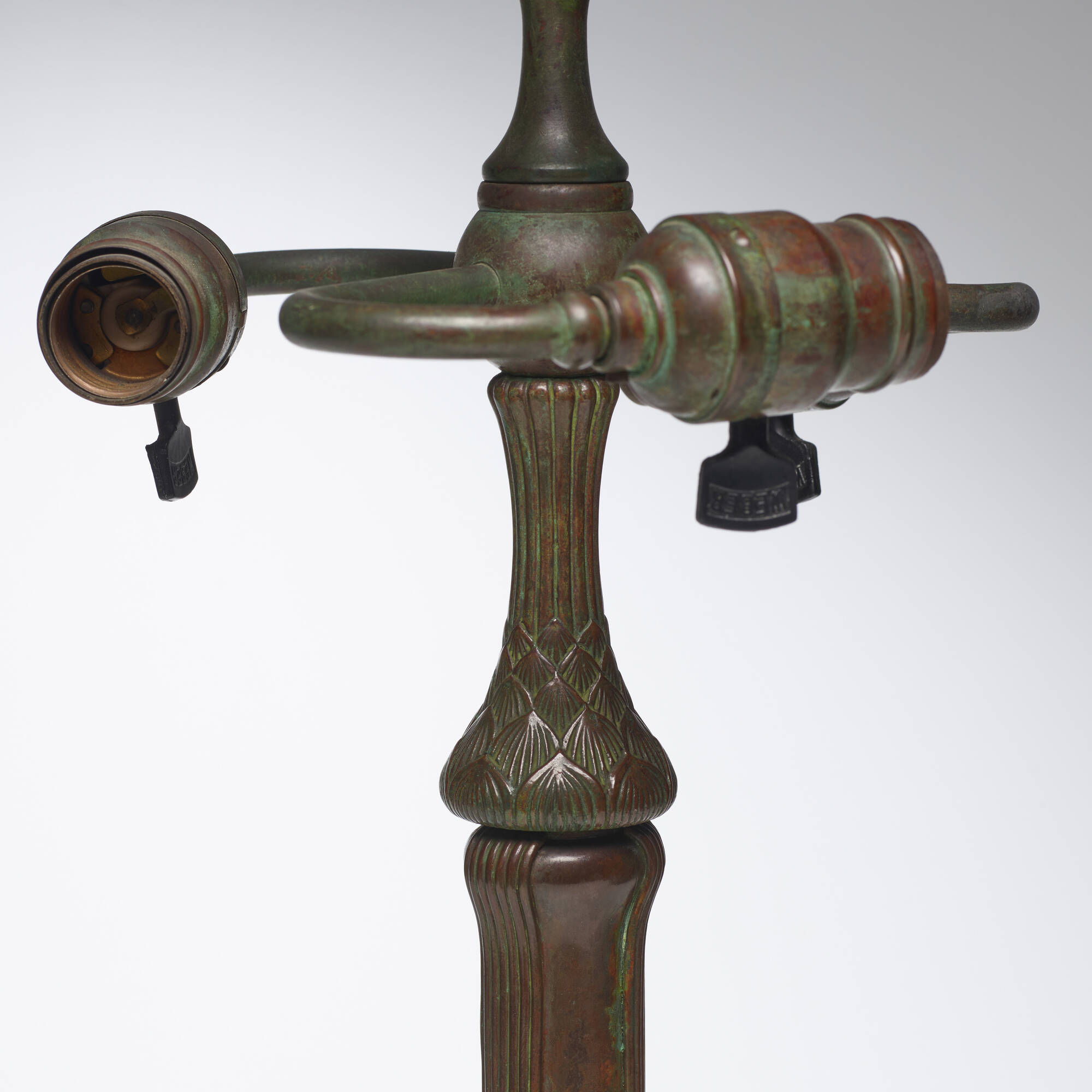 110: TIFFANY STUDIOS, Vine Ornament (Oak and Acorn) table
