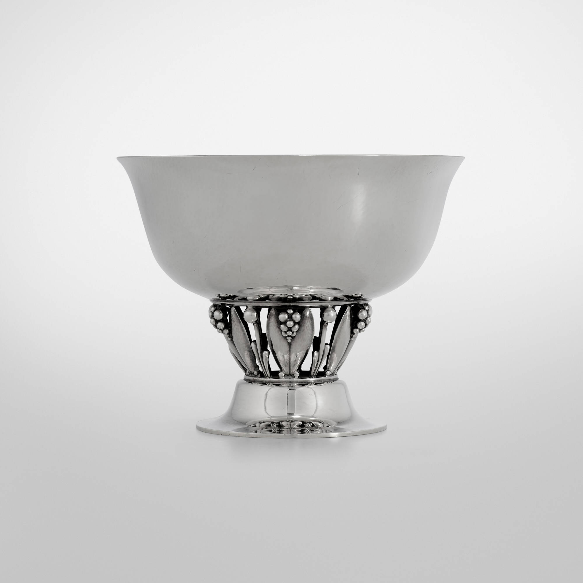 197: GEORG JENSEN, Bowl, model 197A < Jewelry, Silver