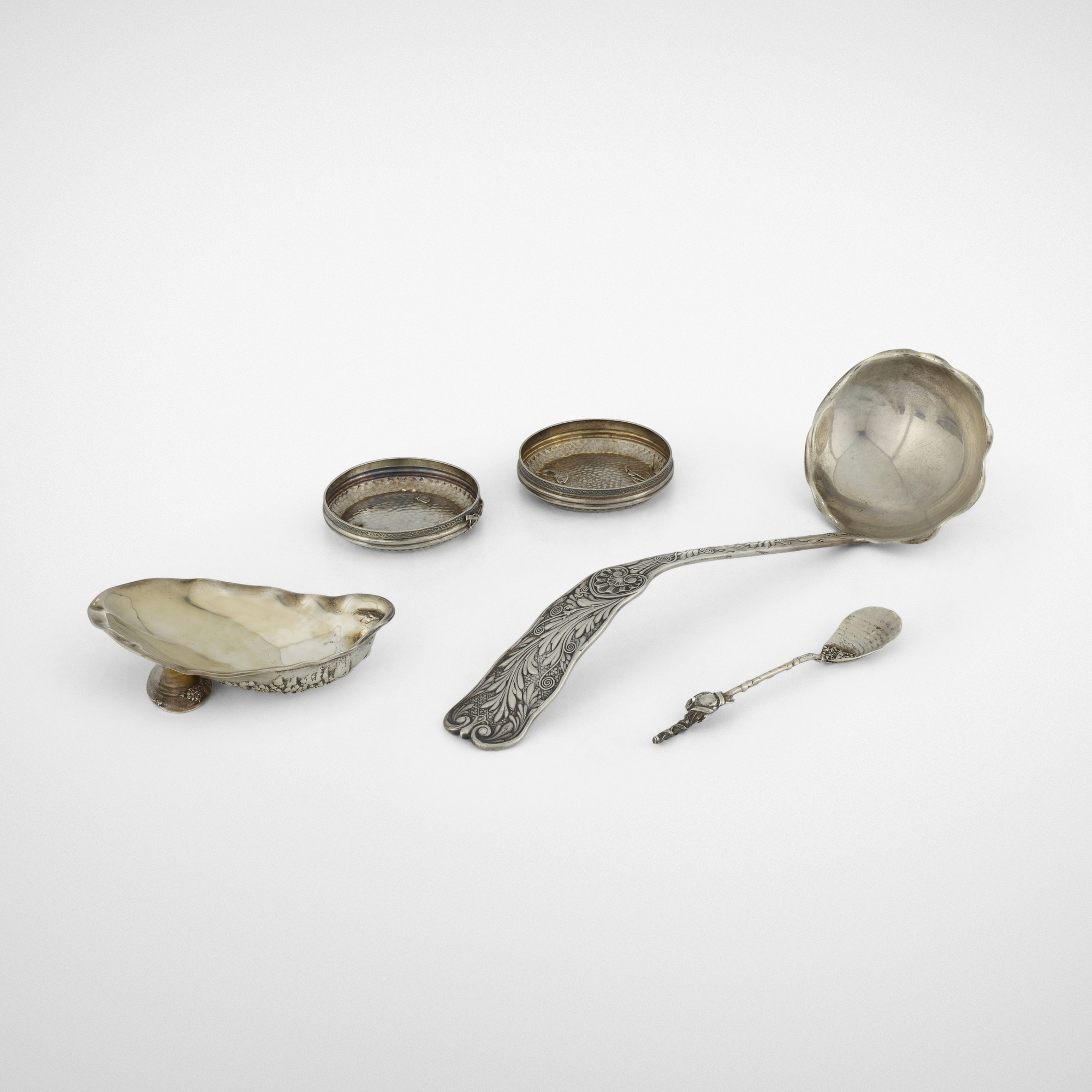 234 GORHAM MANUFACTURING COMPANY Collection of Aesthetic Movement table articles Jewelry Silver Objects of Vertu 31 May 2023 Auctions Toomey Co. Auctioneers