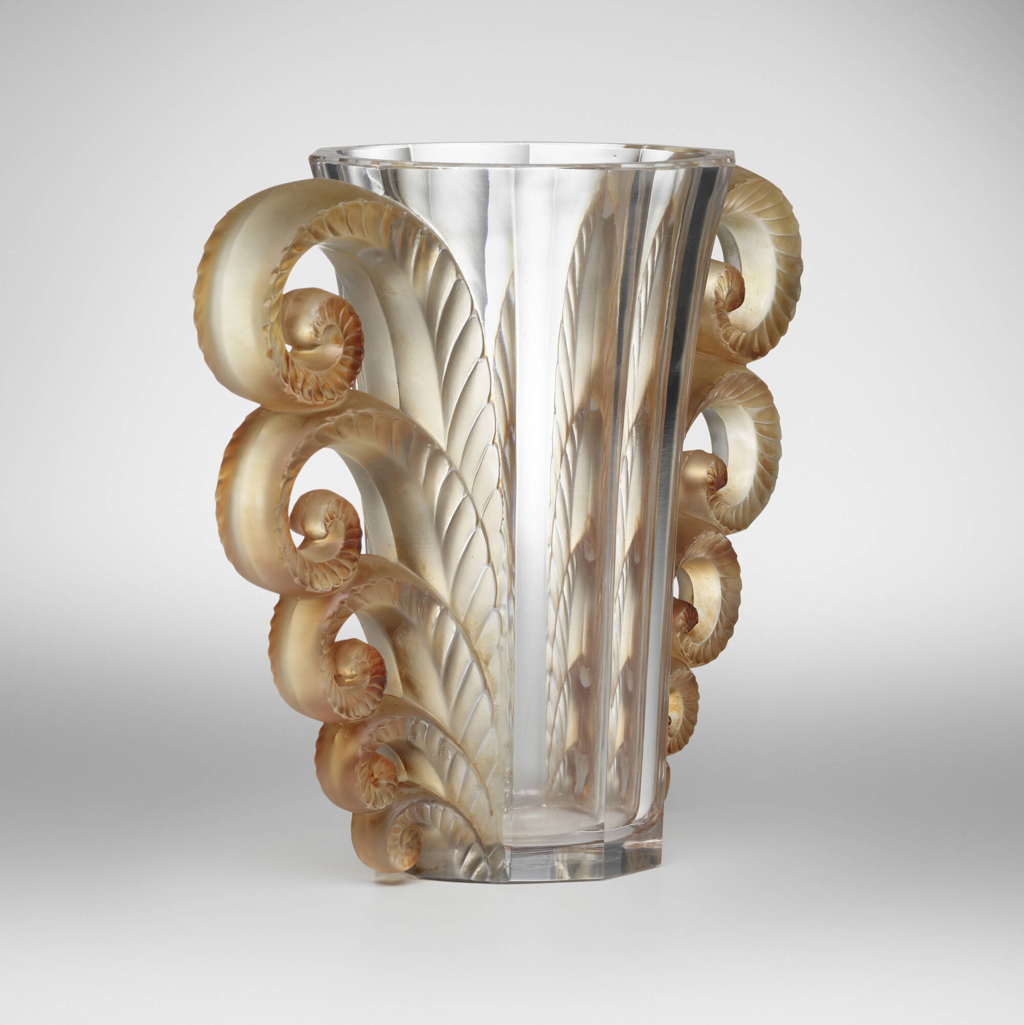 242: RENÉ LALIQUE, Beauvais vase, model 1069 < Early 20th Century Design,  14 June 2023 < Auctions | Toomey & Co. Auctioneers