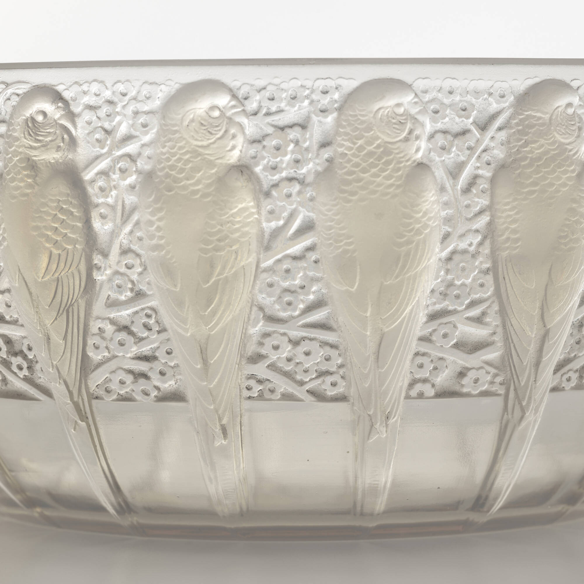 255: RENÉ LALIQUE, Perruches bowl, model 419 < Early 20th