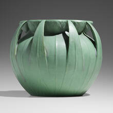HUGH GARDEN FOR TECO POTTERY, Rare jardiniere with lotus blossoms and arrowhead leaves, model 106 | toomeyco.com