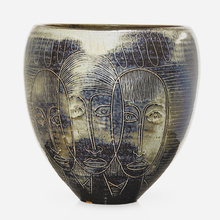EDWIN AND MARY SCHEIER, Fine large early ovoid vessel | toomeyco.com