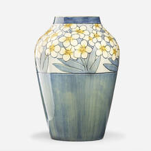 MAZIE TERESA RYAN FOR NEWCOMB COLLEGE POTTERY, Early and Large vase with cinquefoils | toomeyco.com