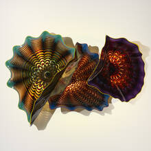 DALE CHIHULY, Persian Installation, Poggianti-Schulman Wall | toomeyco.com
